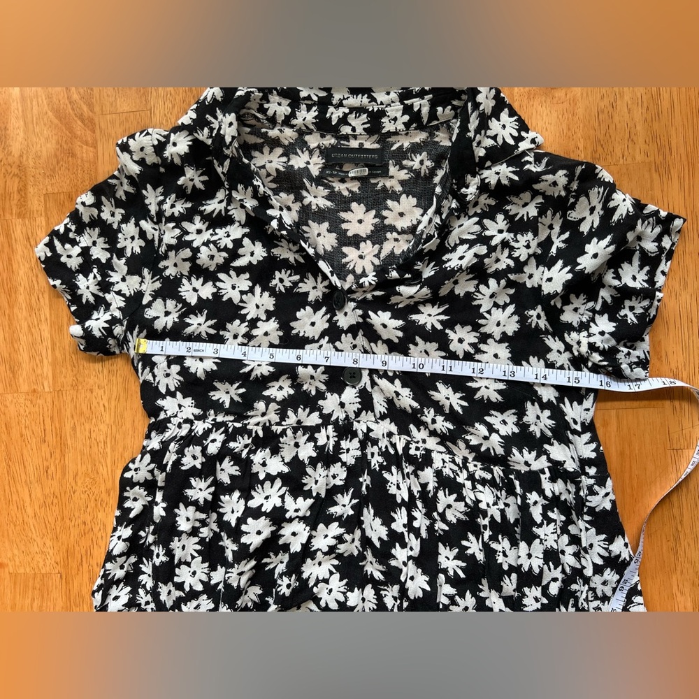 Urban Outfitters Floral dress - Picture 7 of 7